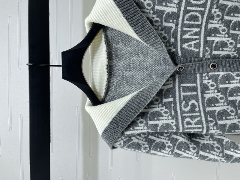 chr1st1an D10r sweaters